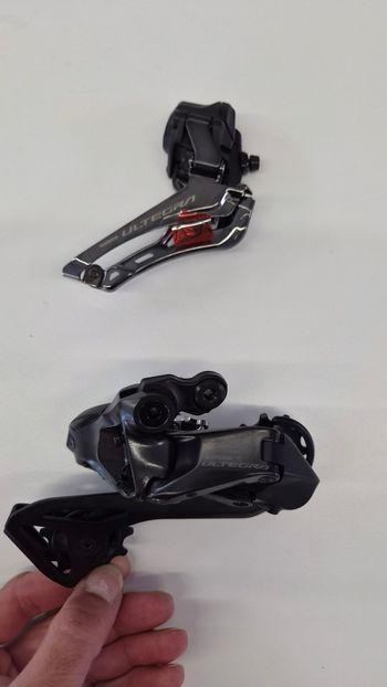 Käytetty Shimano Ultegra Di2 R8150 2026 Groupset