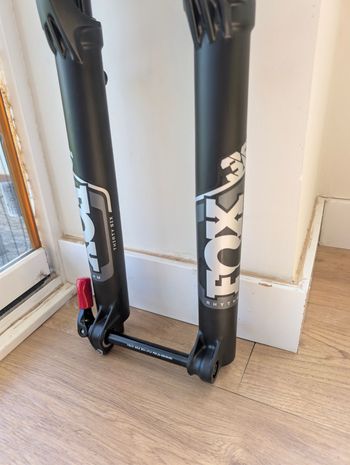 Fox Float 36 Rythm 2026 bike usato — immagine 2 di 9