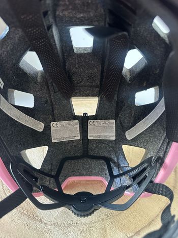 Used ABUS Modrop Helmet bike — image 4 of 5