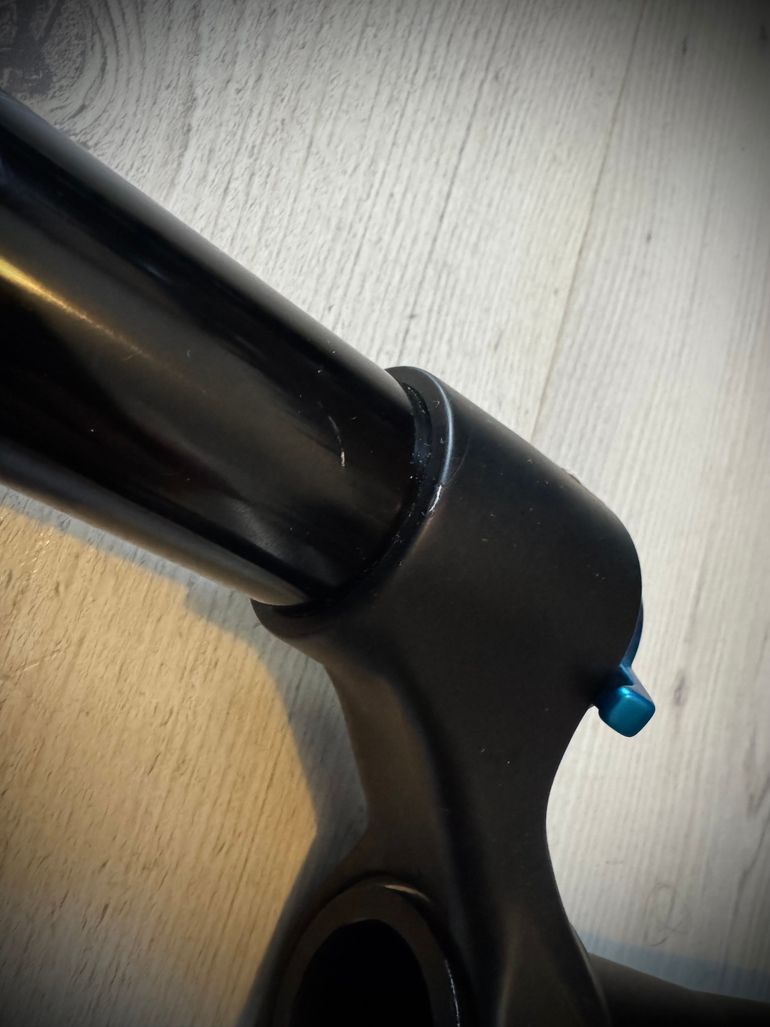 Używany Fox 36 Performance FLOAT GRIP Fork 2026 bike — zdjęcie 10 z 12