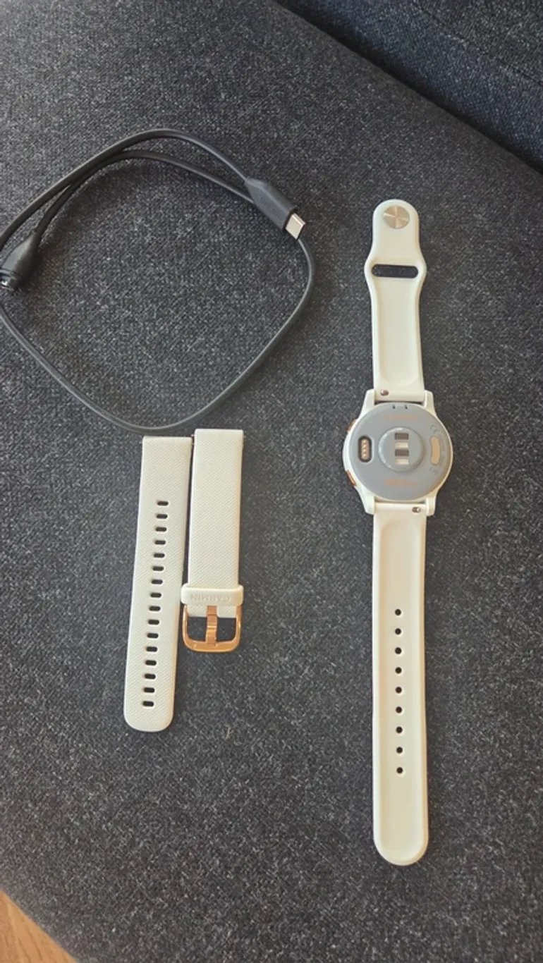Gebrauchtes Garmin Vivoactive 4S bike — Bild 2 von 2