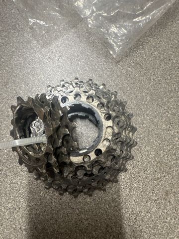 Used Shimano 11v Cassette Drivetrain & Pedals