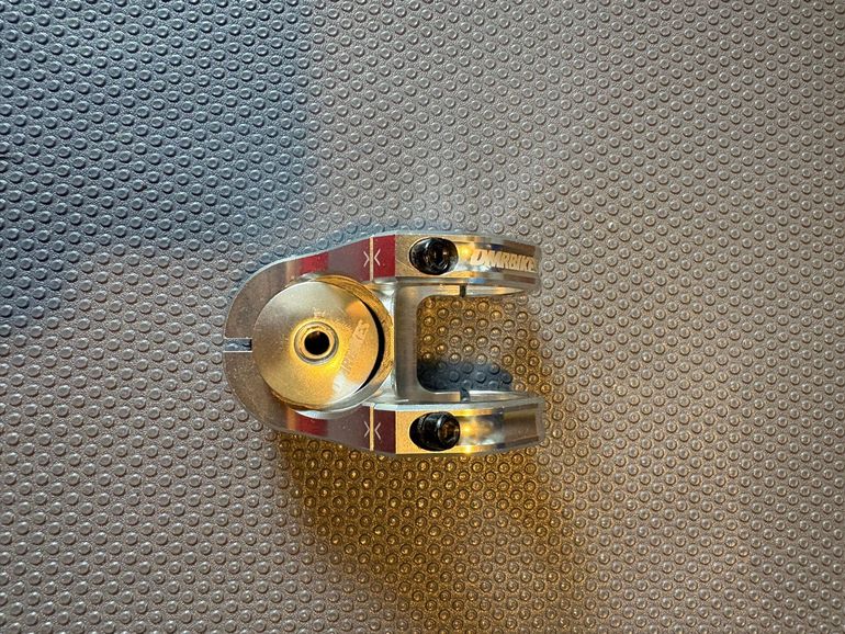 Dmr Defy Stem bike d'occasion — image 2 sur 3