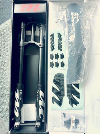 Used Manitou Dorado Expert 37 Fork