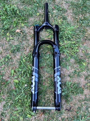 Tweedehands Fox 38 Performance GRIP 2026 Fork