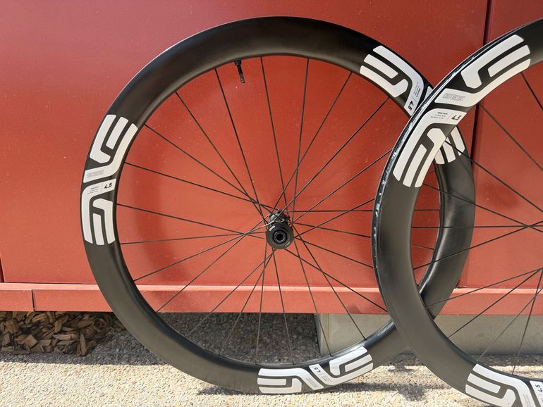 Brugt Enve SES 4.5 Wheelset 2026 bike — billede 2 af 7
