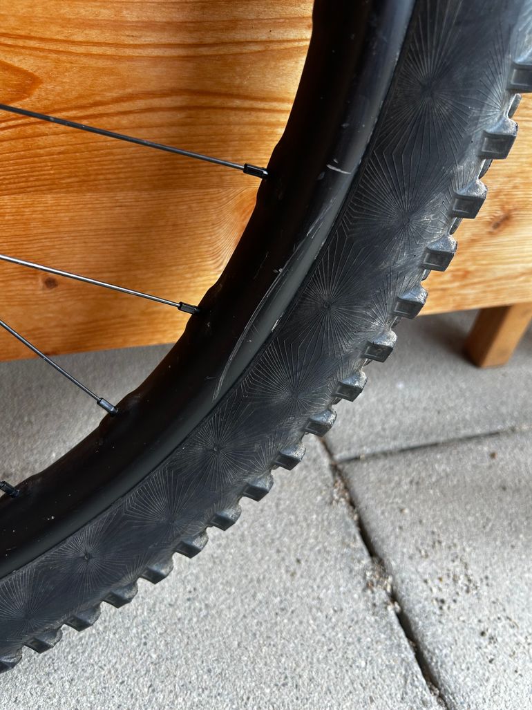 Použité Reserve HD30 MX 2024 bike — obrázek 14 z 22