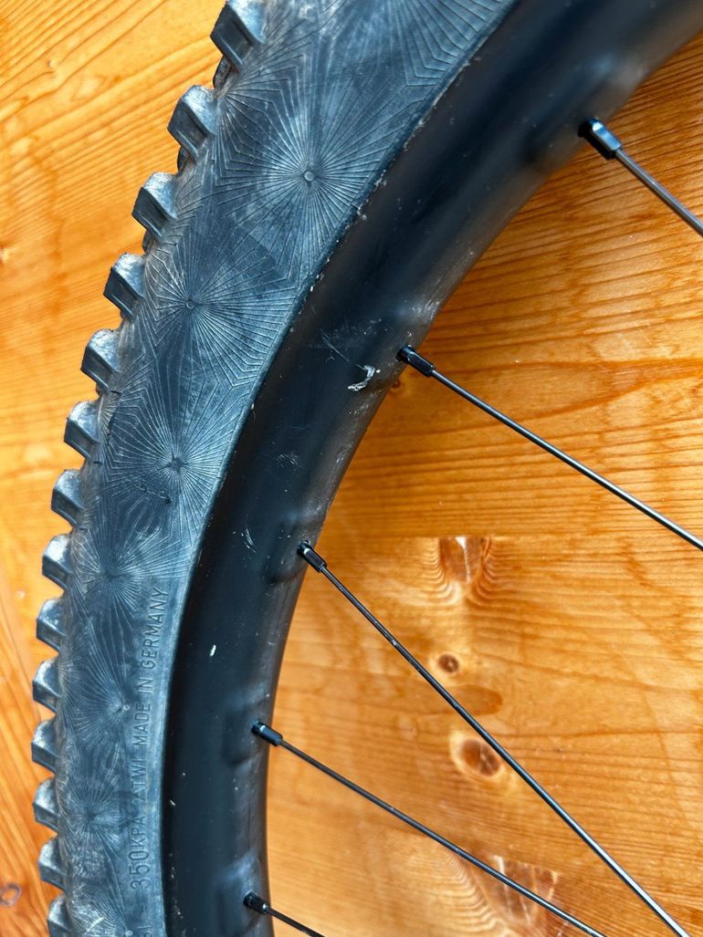 Použité Reserve HD30 MX 2024 bike — obrázek 18 z 22