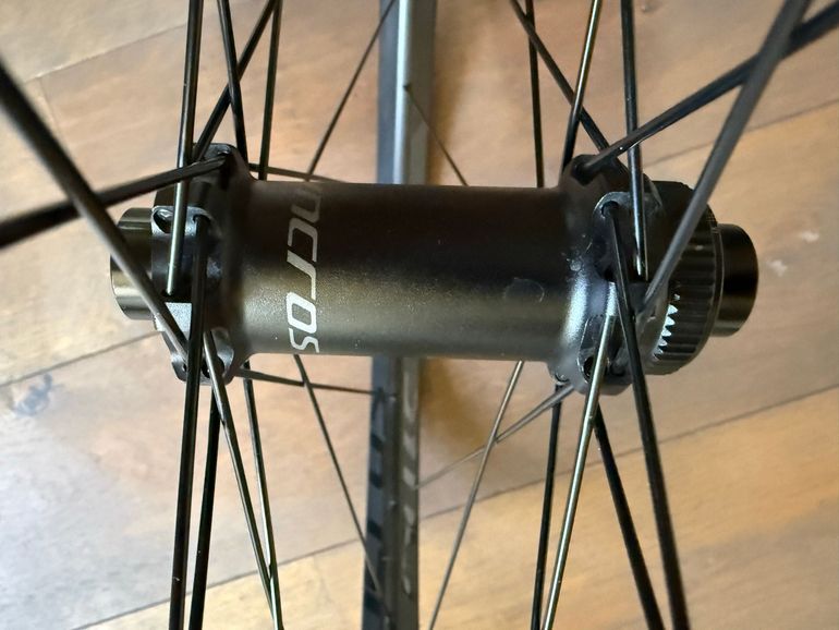 Brugt Syncros Silverton 2.0 Wheelset 30mm 2025 bike — billede 9 af 13