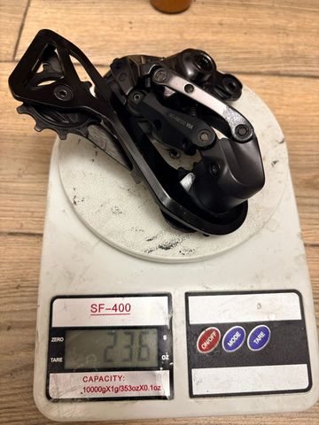 Brugt Shimano Ultegra Di2 RD-R8150 Drivetrain & Pedals