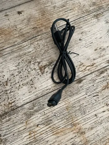 Used Garmin Vivomove Style bike — image 10 of 10