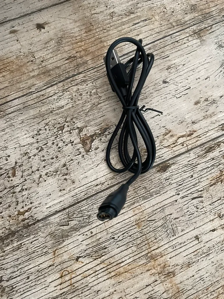 Used Garmin Vivomove Style bike — image 10 of 10