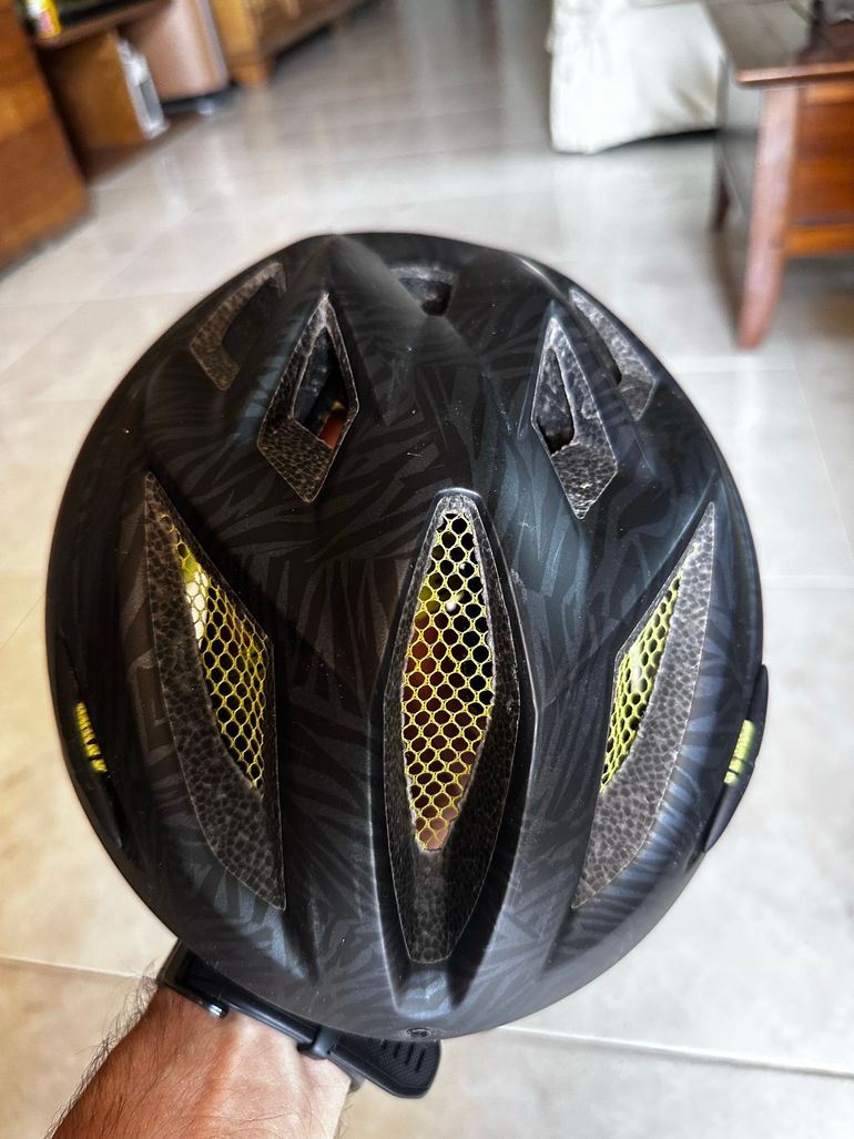 Used MET M82 Crackerjack Helmet bike — image 14 of 14