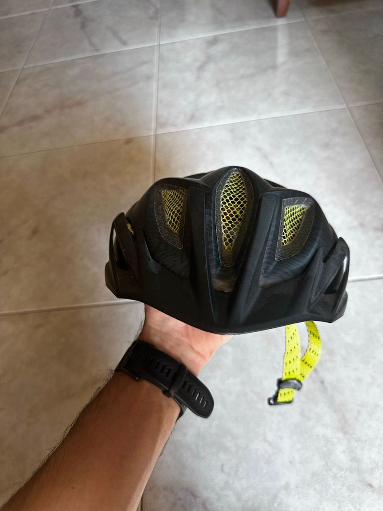 Used MET M82 Crackerjack Helmet bike — image 3 of 14