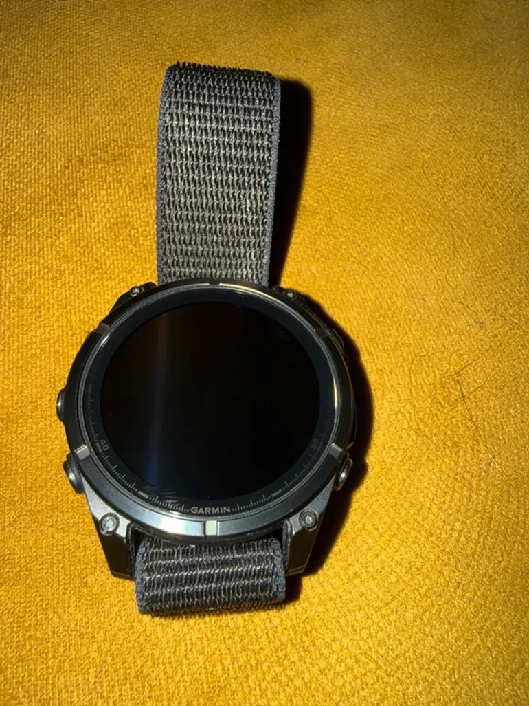 Used Garmin Fenix 8 Amoled bike — image 5 of 12