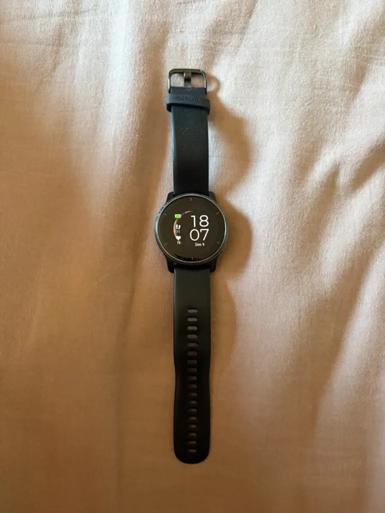 Used Garmin Venu 2 bike — image 2 of 3