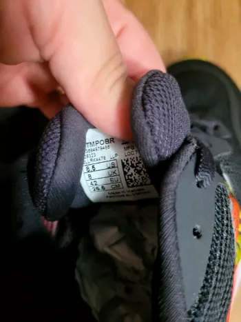 Used New Balance Running Shoes bike — image 7 of 8