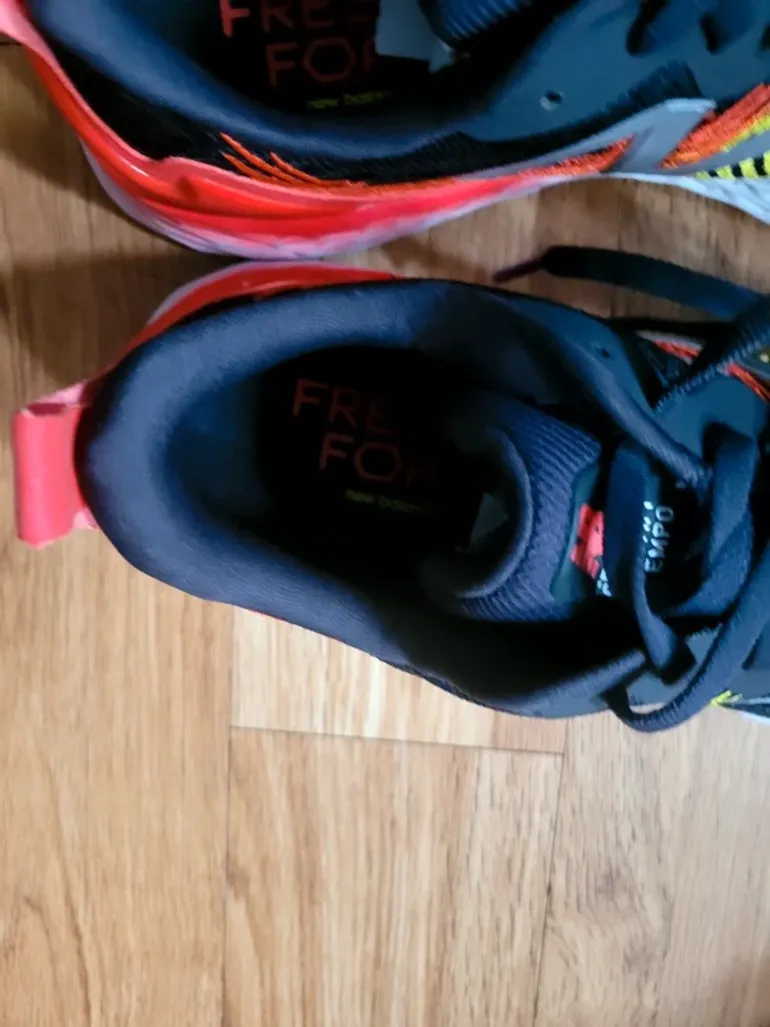 Used New Balance Running Shoes bike — image 4 of 8
