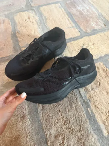 Saucony Sneakers Running Shoes d'occasion