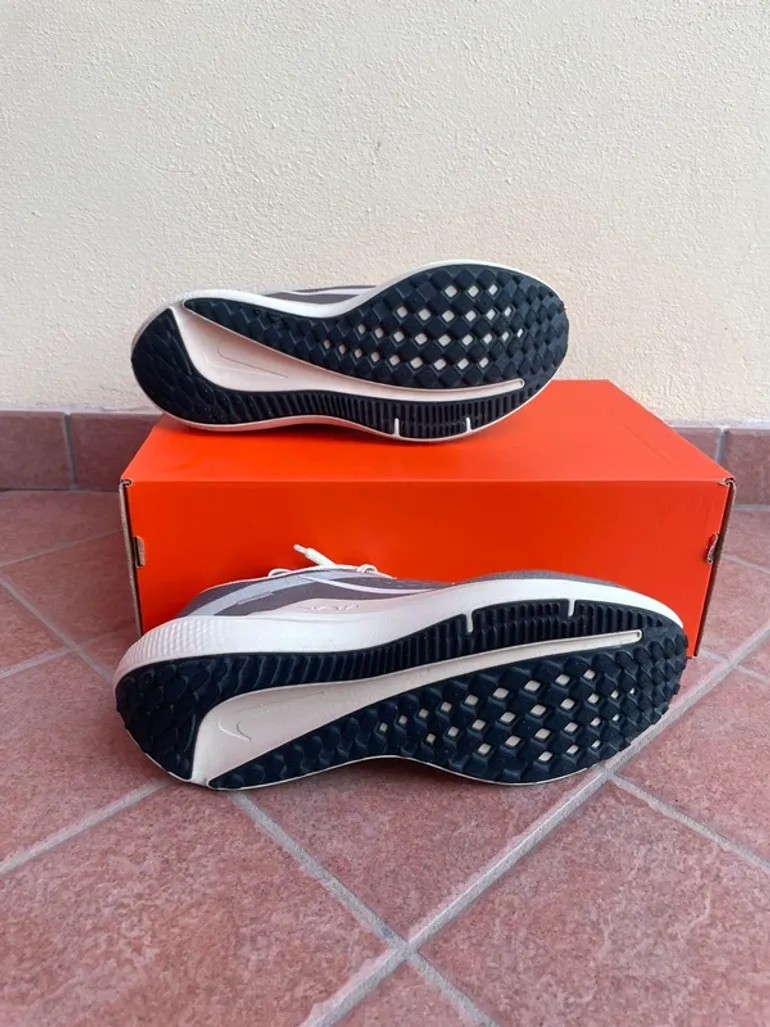 Used Nike WinFlo 10 bike — image 5 of 6