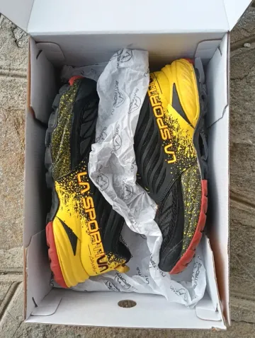 Käytetty La Sportiva Akasha Running Shoes