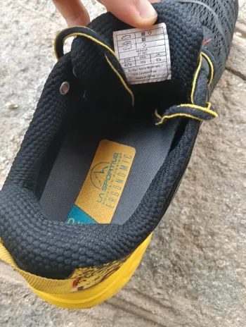 Used La Sportiva Akasha bike — image 7 of 9