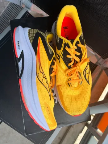 Used Saucony Axon 2 bike — image 3 of 8