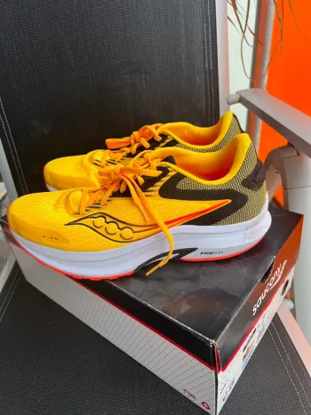 Used Saucony Axon 2 bike — image 6 of 8