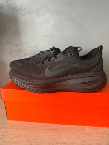Used Nike Vomero 18 GTX bike — image 7 of 15
