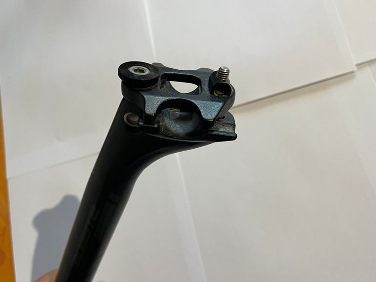 Brugt Lapierre Carbon Light Seatpost 2019 bike — billede 3 af 3