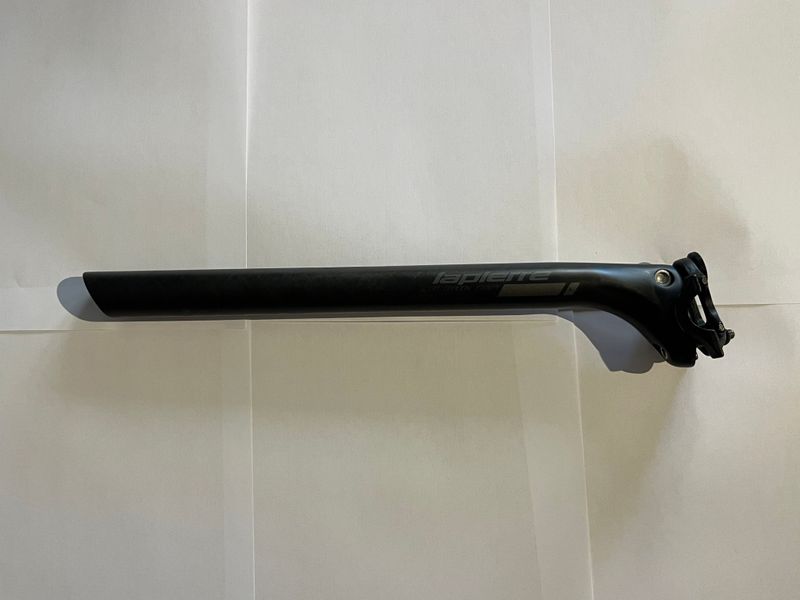 Tweedehands Lapierre Carbon Light Seatpost 2019 Saddles & Seatposts