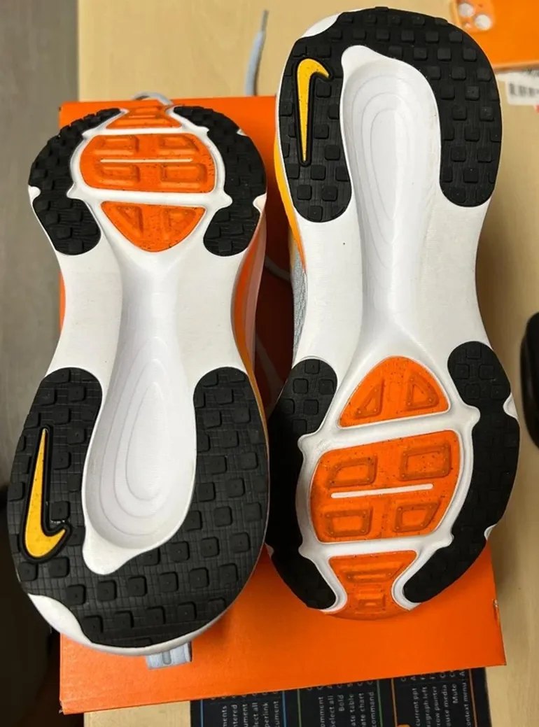 Used Nike Vomero 18 bike — image 3 of 10