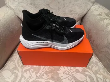 Używany Pegasus Plus Running Shoes