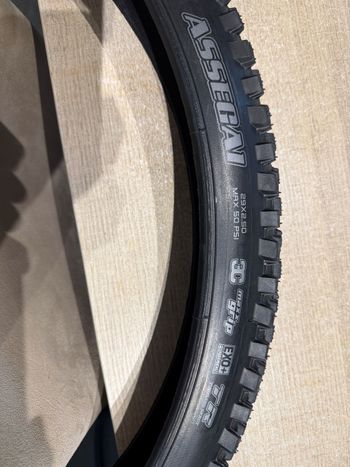 Brugt Maxxis ASSEGAI 2026 bike — billede 2 af 2