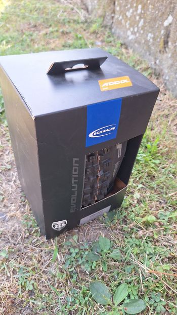 Schwalbe Hans Dampf bike usato — immagine 2 di 2