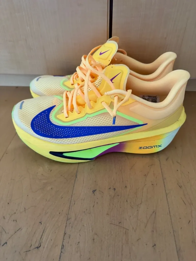 Używany Nike Zoom Fly 6 bike — zdjęcie 3 z 4
