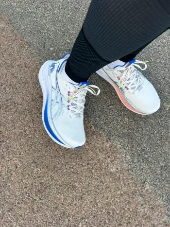 Gebrauchtes Asics Gel-Nimbus 28 2026 bike — Bild 2 von 3