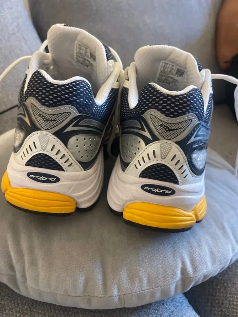 Używany Saucony Running Shoes bike — zdjęcie 4 z 7
