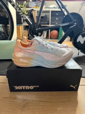 Used Deviate Elite Nitro 4 Running Shoes