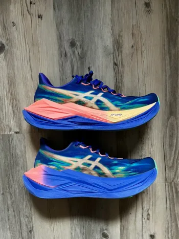 Used Asics Superblast 3 Running Shoes