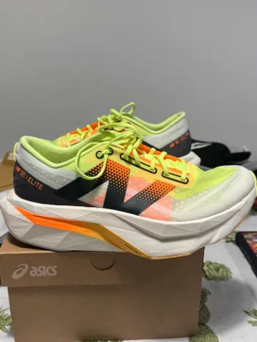 Used New Balance FuelCell SuperComp Elite v4 Running Shoes