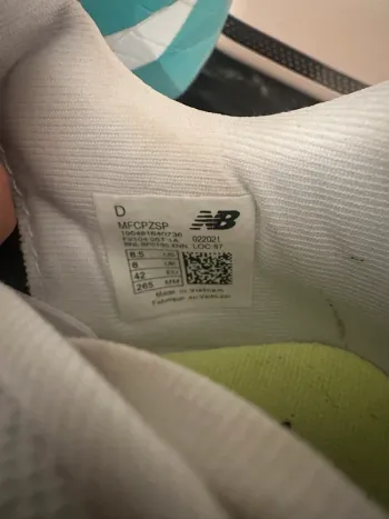 Tweedehands New Balance Supercomp Elite v4 bike — afbeelding 4 van 6