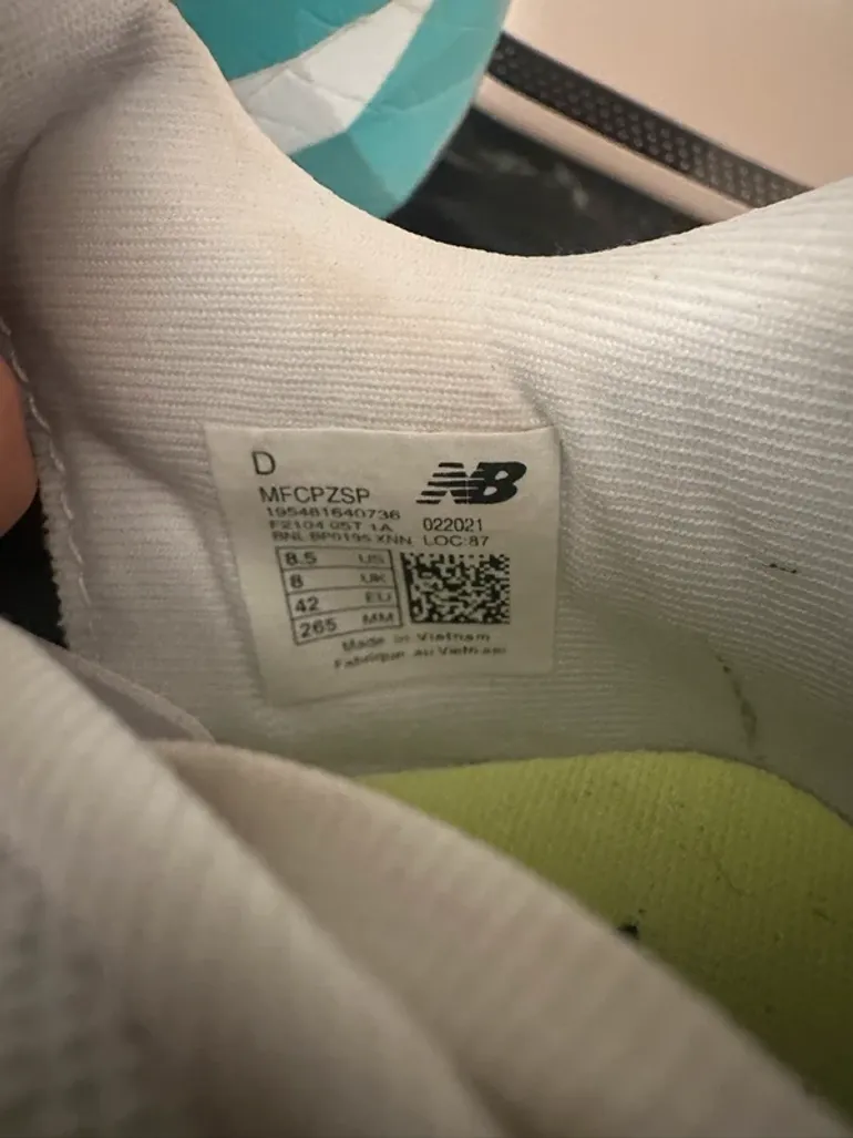 Tweedehands New Balance Supercomp Elite v4 bike — afbeelding 4 van 6