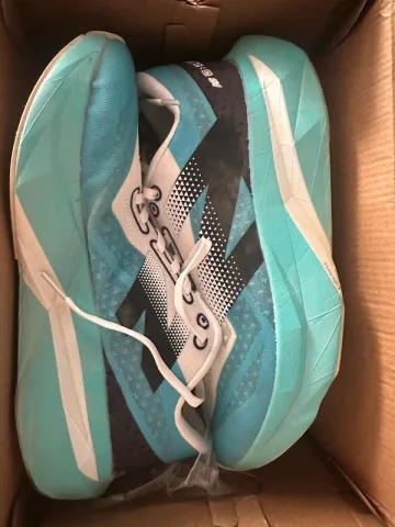 Used New Balance Supercomp Elite v4 Running Shoes