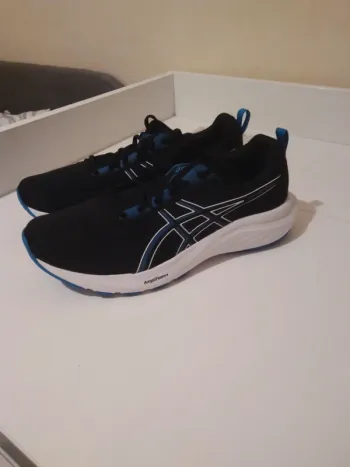 Used Asics Basket Running Shoes