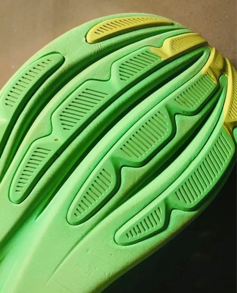 Tweedehands Asics Nimbus 28 bike — afbeelding 4 van 4