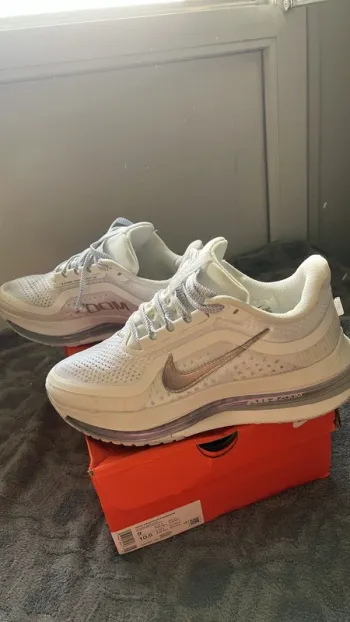 Używany Pegasus Premium Running Shoes