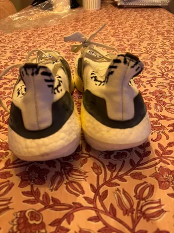 Używany Adidas Ultra Boost 22 bike — zdjęcie 5 z 5