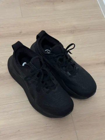 Asics Nymbus Running Shoes de segunda mano