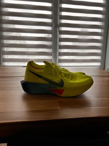 Używany Nike Vaporfly 3 Running Shoes